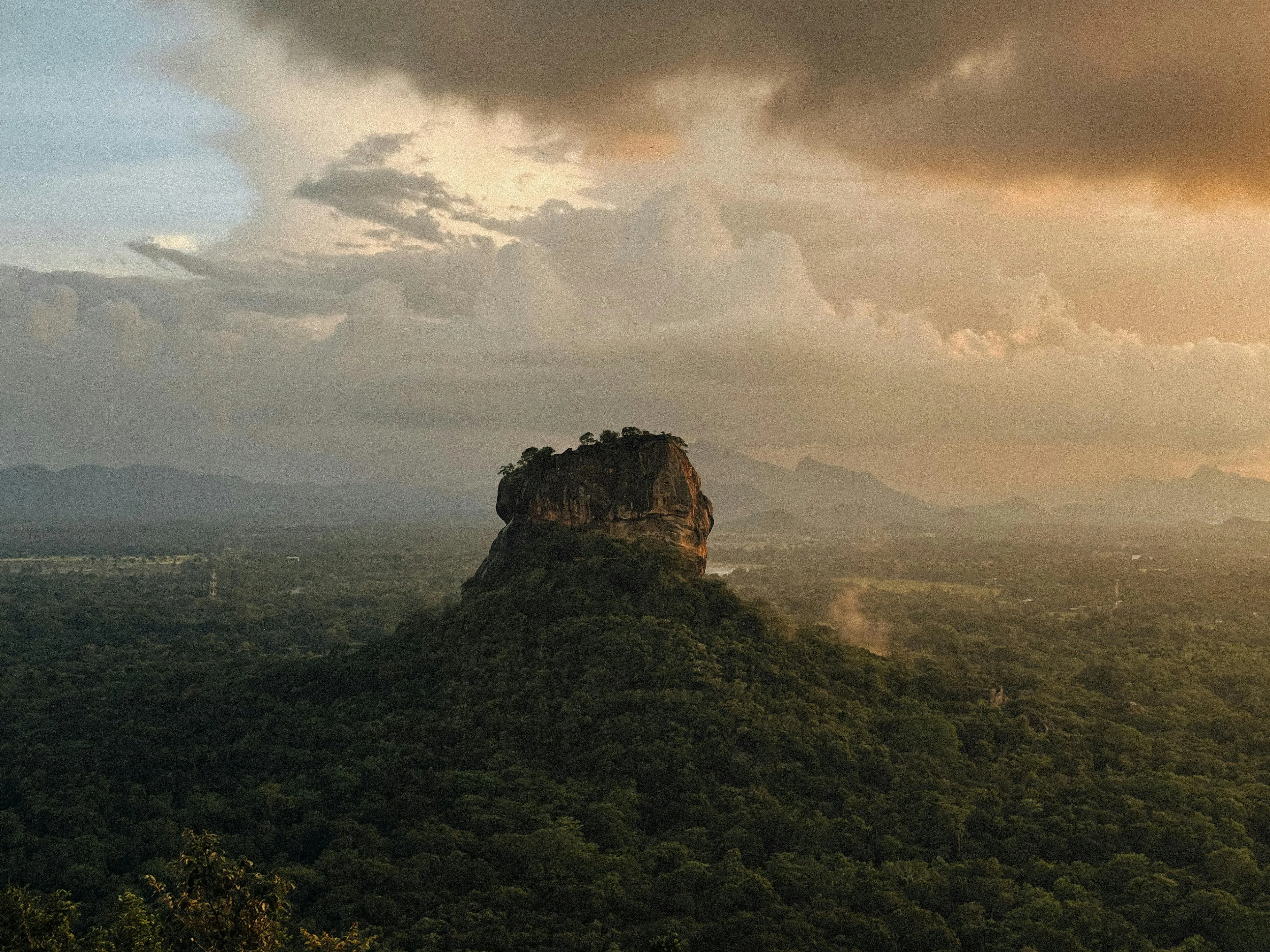 Sigiriya Wide